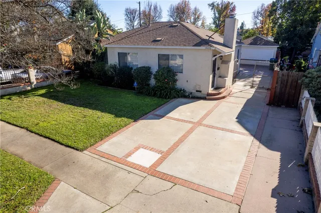 $4,400 | 14650 Valerio Street, Van Nuys, CA 91405