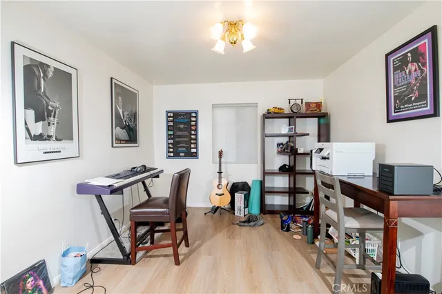 $4,400 | 14650 Valerio Street, Van Nuys, CA 91405