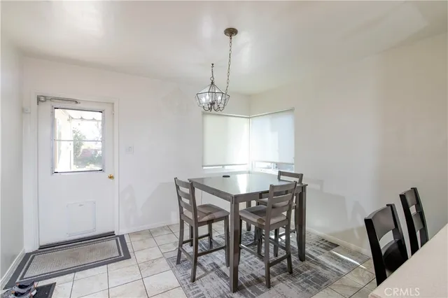$4,400 | 14650 Valerio Street, Van Nuys, CA 91405