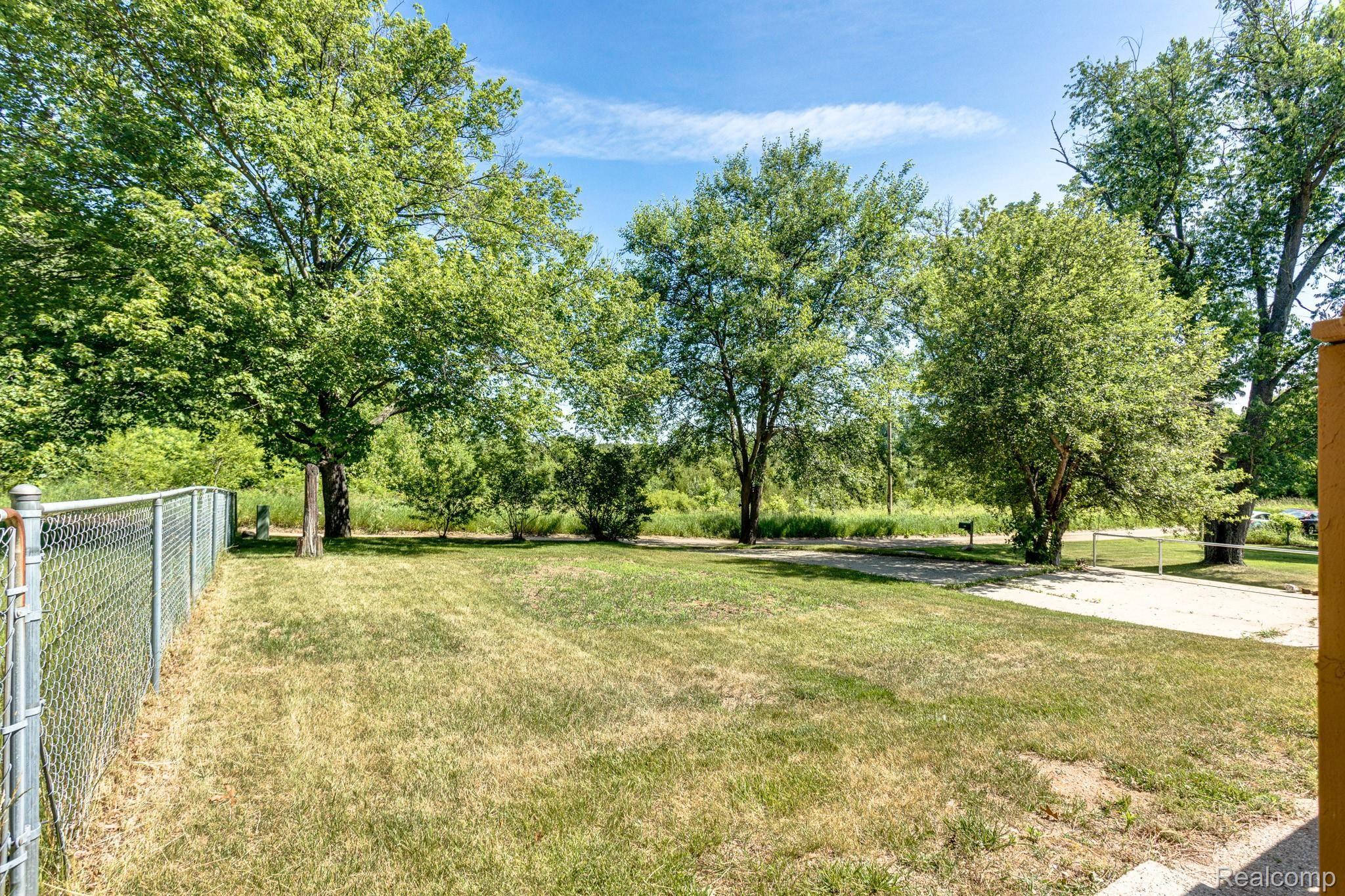 471 Wild Goose Lake Road Gregory, MI 48137 - Photo 16 of 50 471 Wild Goose Lake Road (4 of 50).jpg