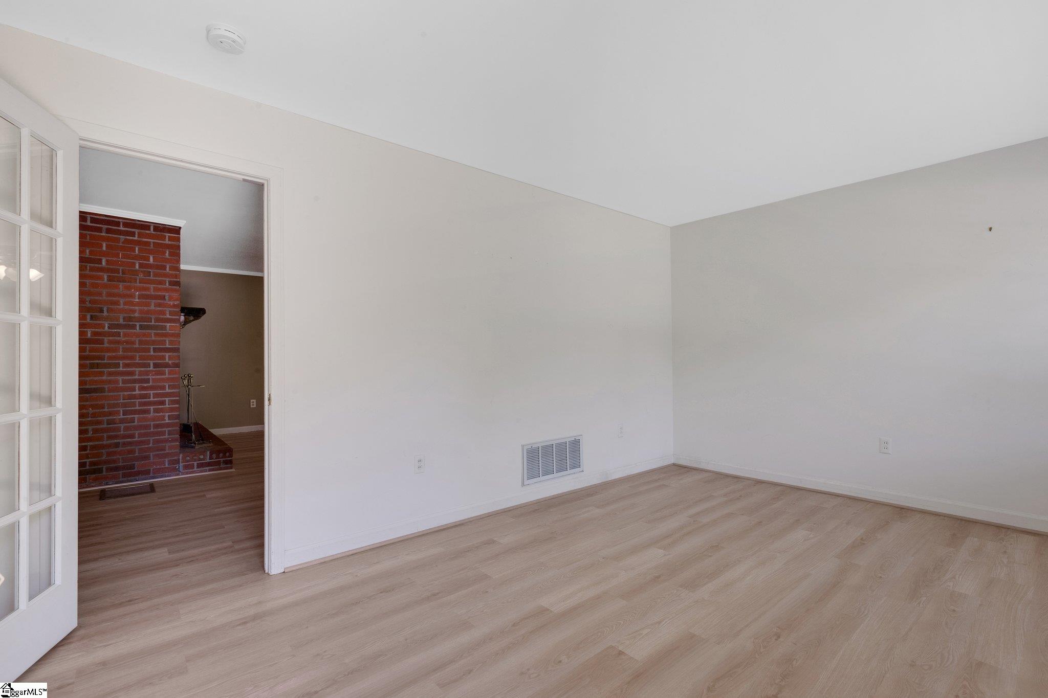 12 Longmeadow Road Taylors, SC 29687 - Photo 12 of 39 Gallery Image 12