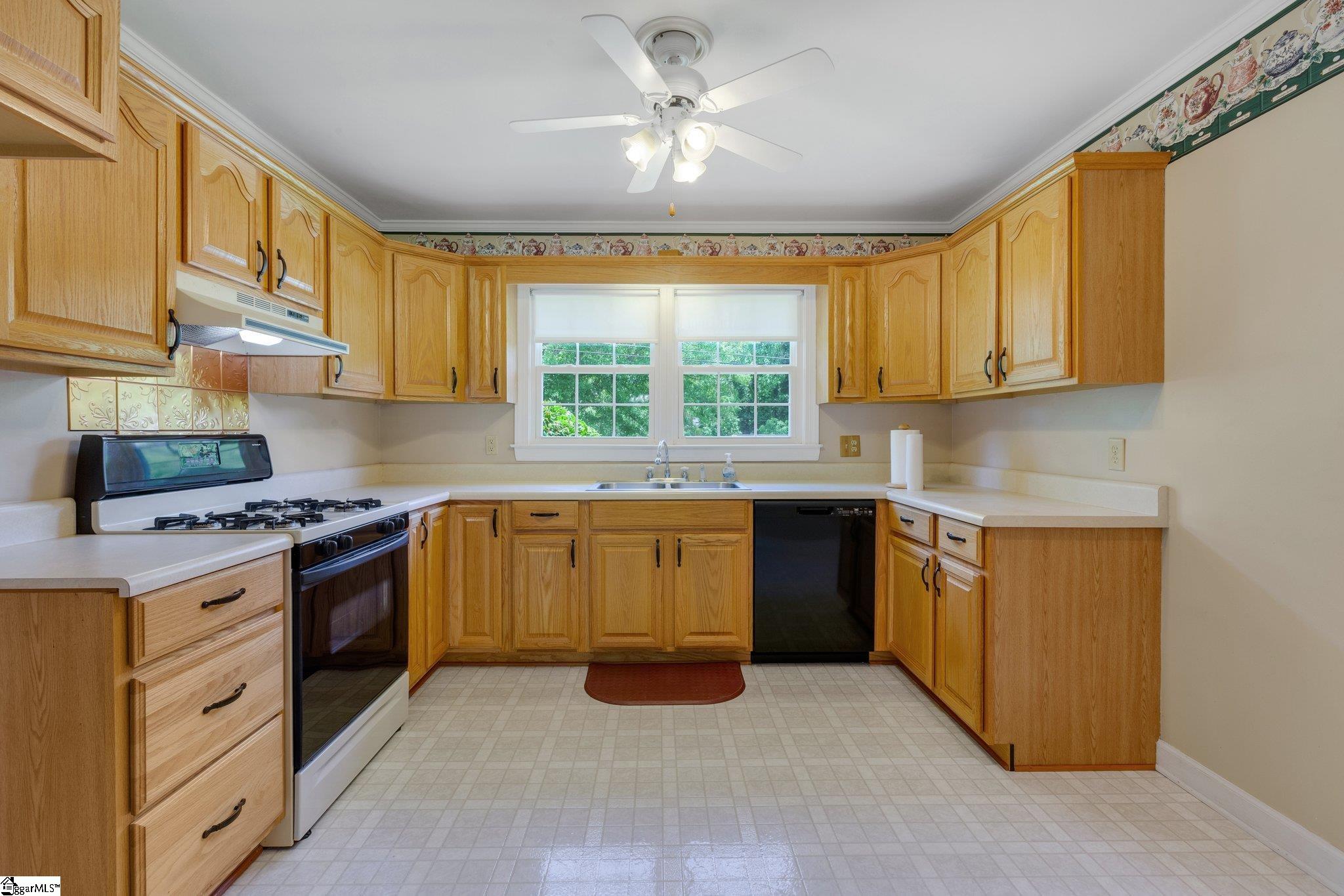 12 Longmeadow Road Taylors, SC 29687 - Photo 15 of 39 Gallery Image 15
