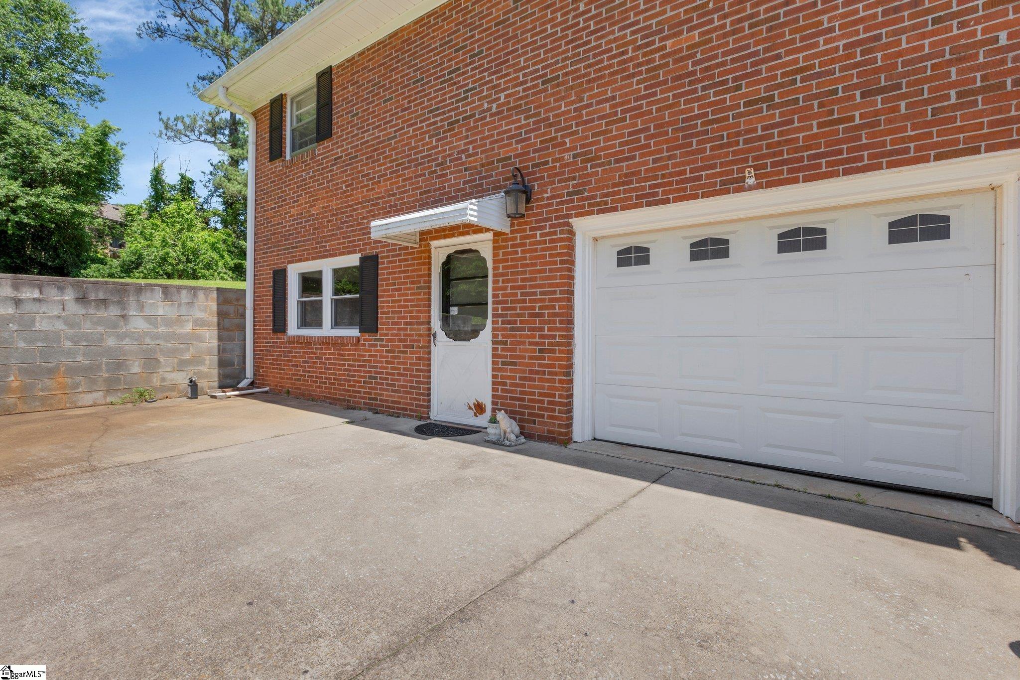 12 Longmeadow Road Taylors, SC 29687 - Photo 38 of 39 Gallery Image 38