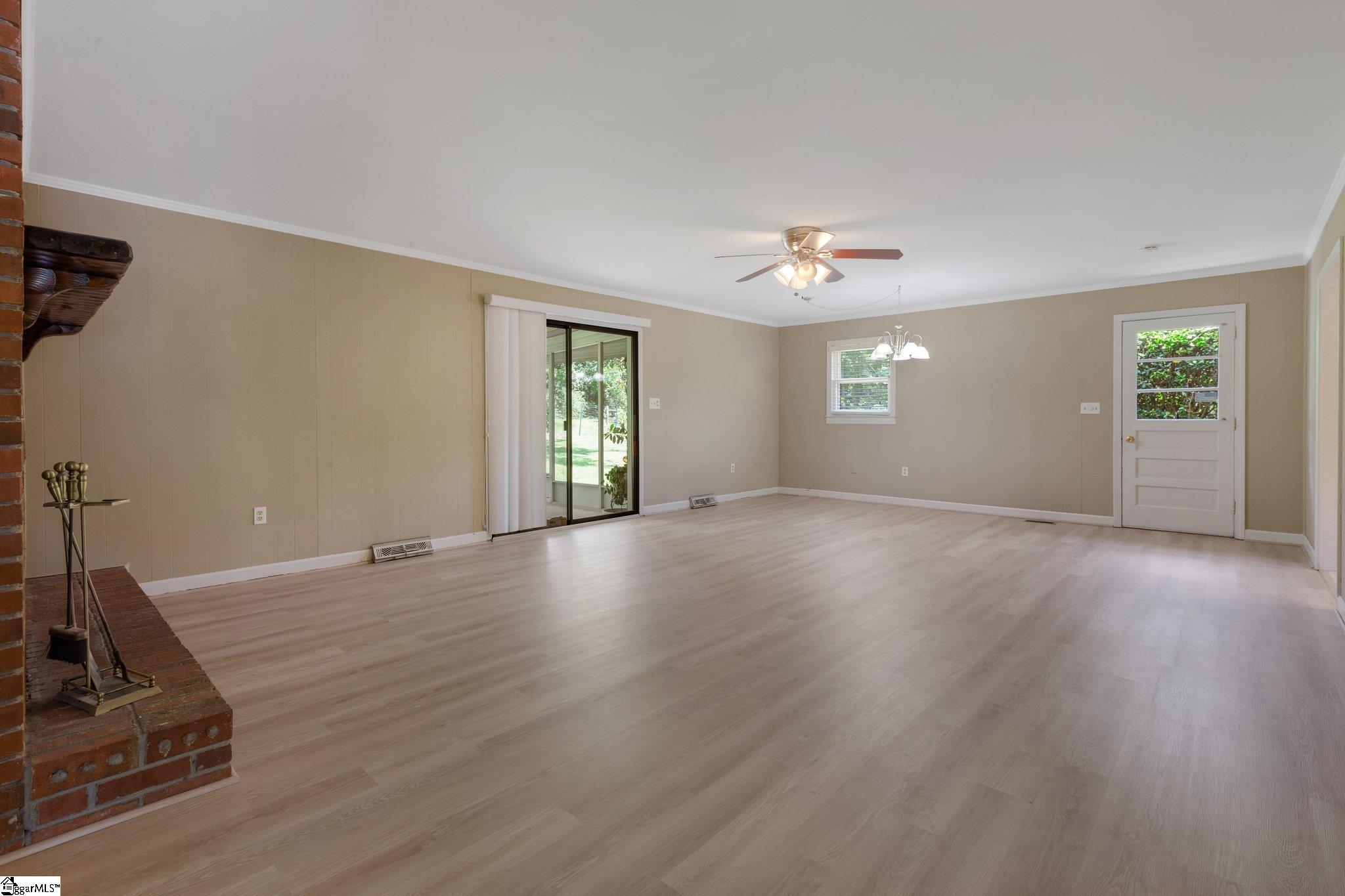 12 Longmeadow Road Taylors, SC 29687 - Photo 9 of 39 Gallery Image 9