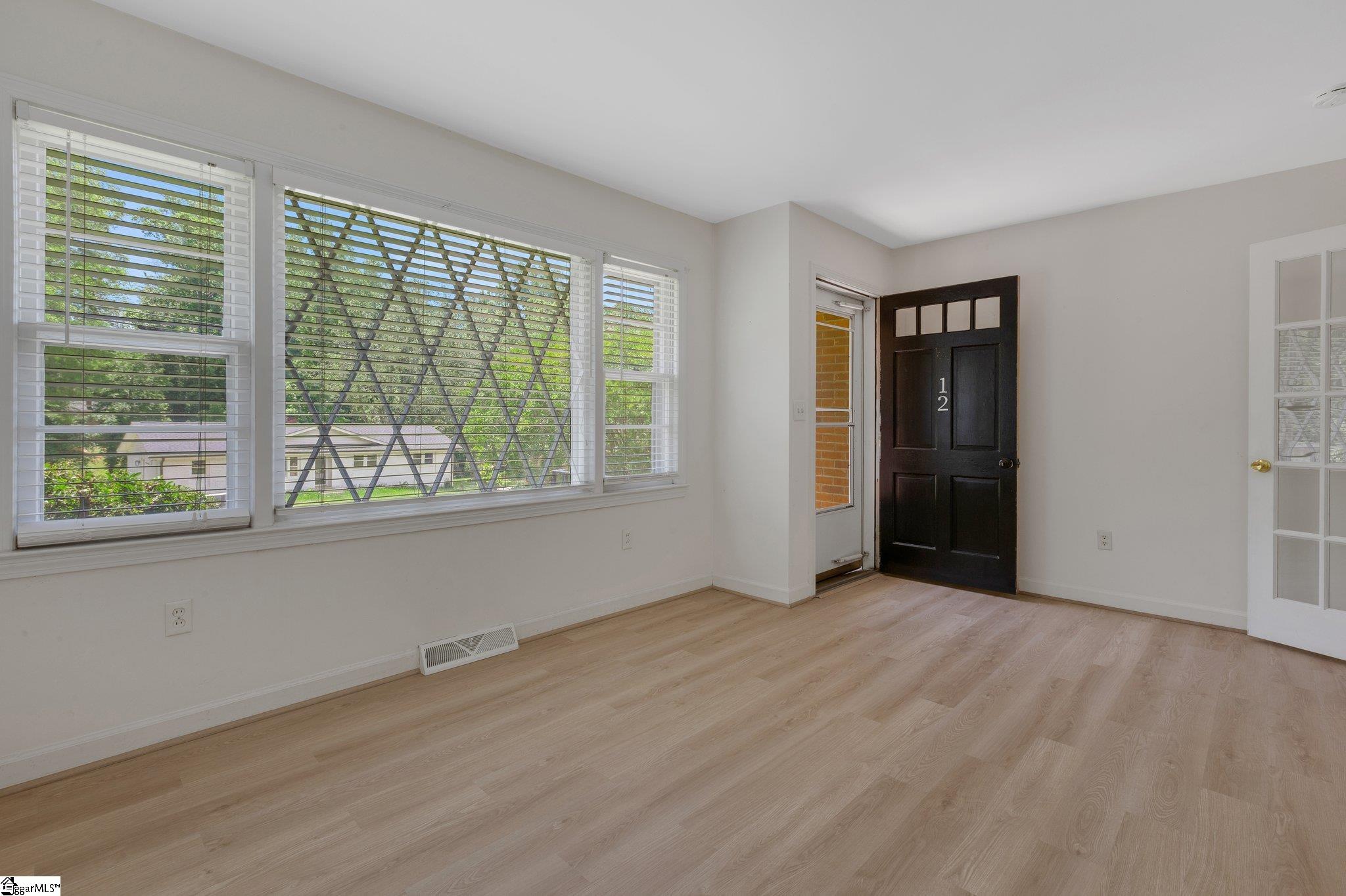 12 Longmeadow Road Taylors, SC 29687 - Photo 10 of 39 Gallery Image 10