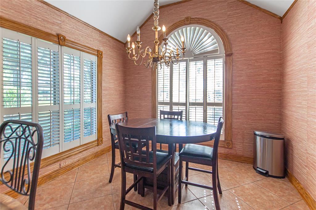 6609 Hollytree Circle Tyler, TX 75703 - Photo 12 of 40