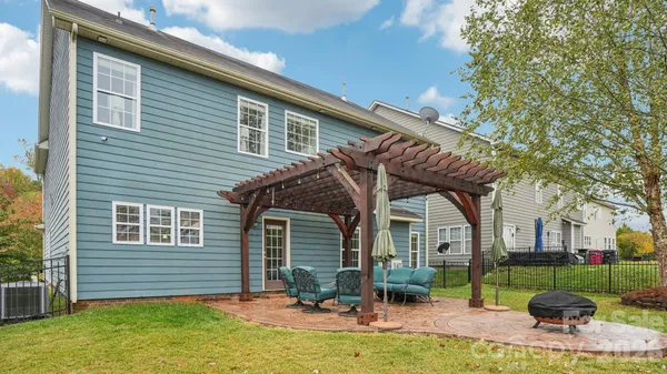 $598,000 | 17319 Silas Pl Drive, Davidson, NC 28036