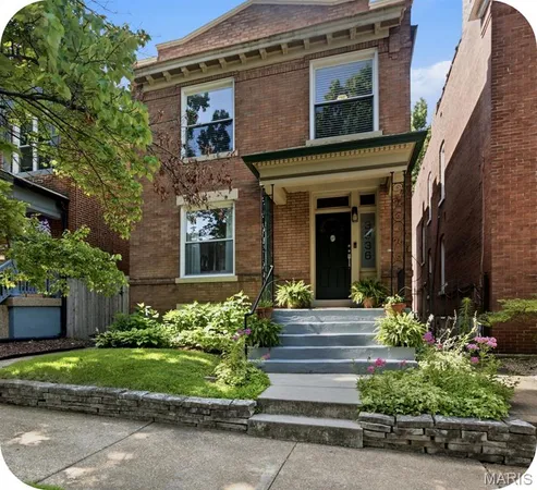 $375,000 | 3936 Wyoming Street, St. Louis, MO 63116