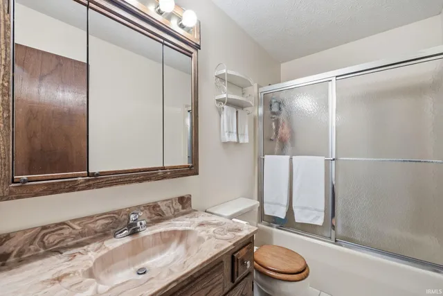 $440,000 | 946 East Chambers Pike, Bloomington, IN 47408