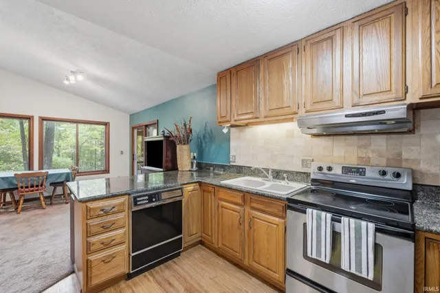 $440,000 | 946 East Chambers Pike, Bloomington, IN 47408