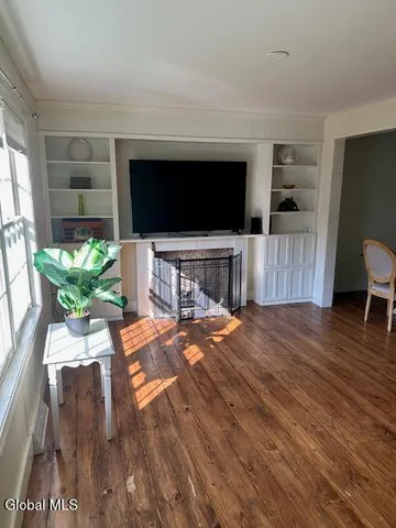 $2,850 | 1111 Laural Lane, Malta, NY 12020