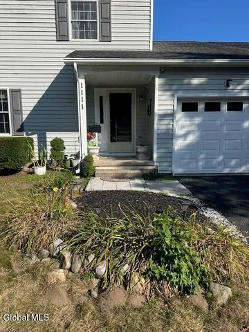 $2,850 | 1111 Laural Lane, Malta, NY 12020