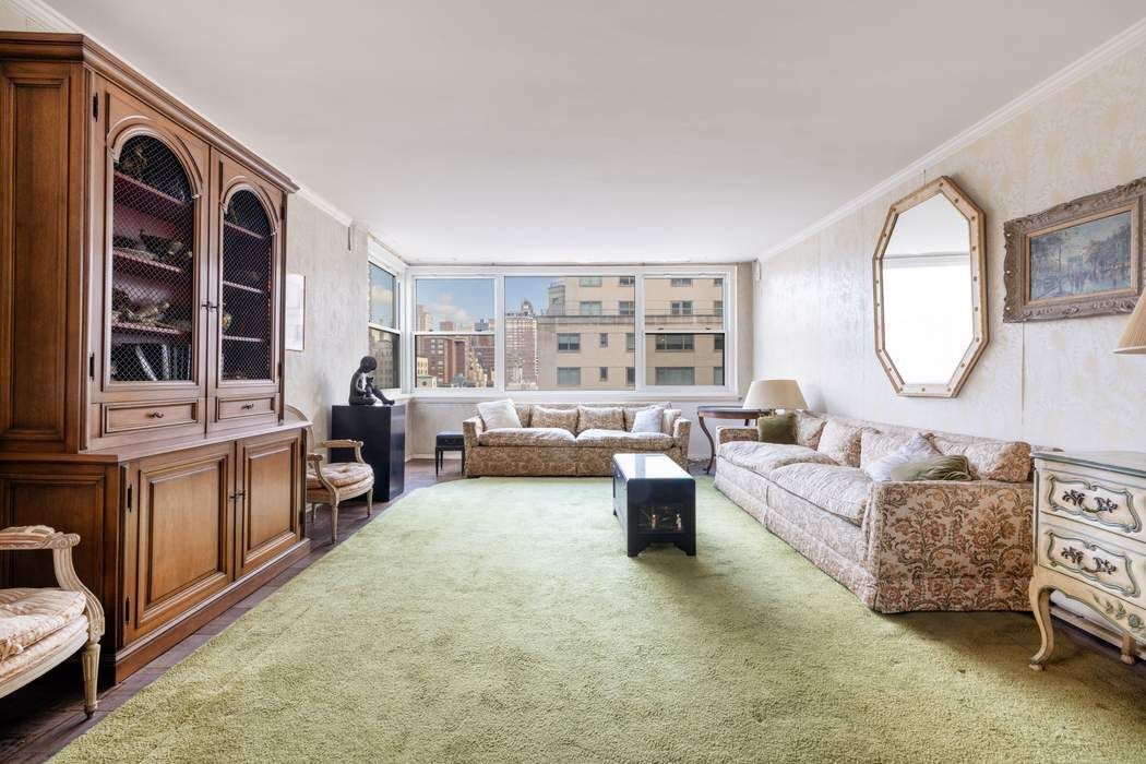 176 East 71st Street, Unit 14D Manhattan, NY 10021 - Photo 9 of 15