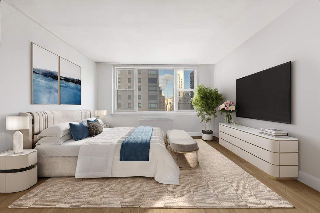 176 East 71st Street, Unit 14D Manhattan, NY 10021 - Photo 6 of 15