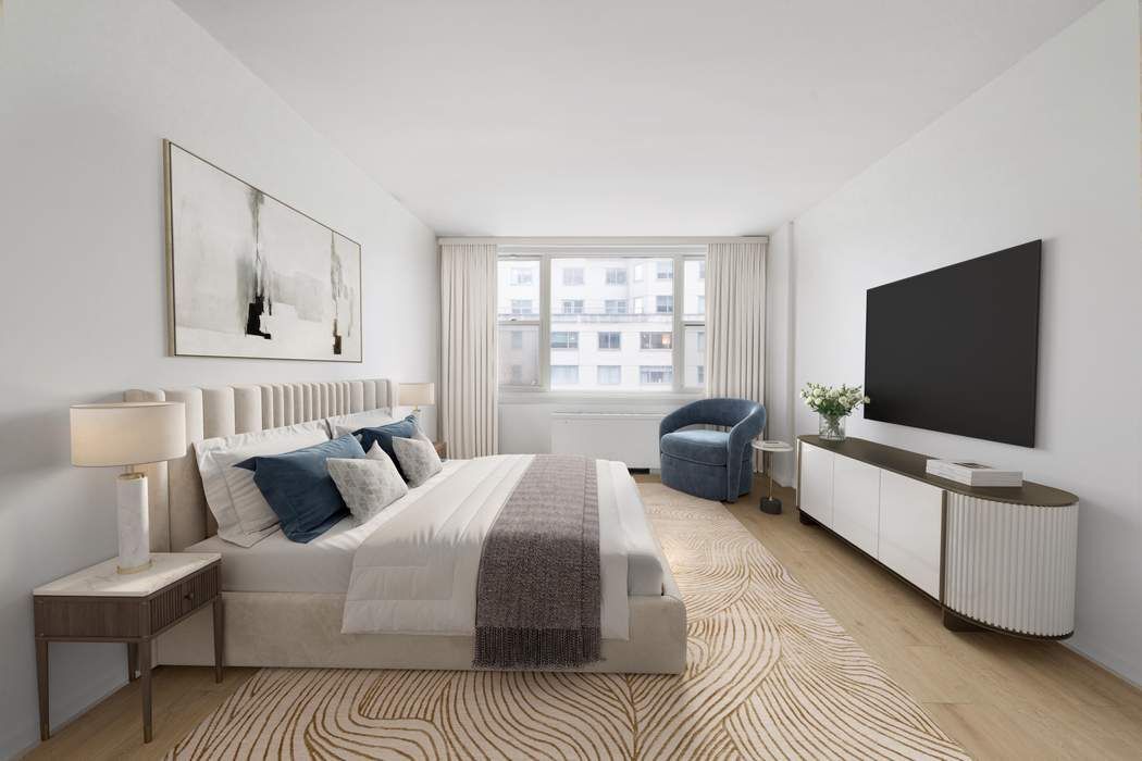 176 East 71st Street, Unit 14D Manhattan, NY 10021 - Photo 7 of 15