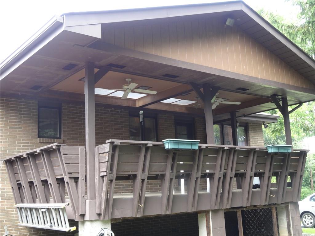 4017 Willett Road Pittsburgh, PA 15227 - Photo 14 of 17 Covered rear porch.