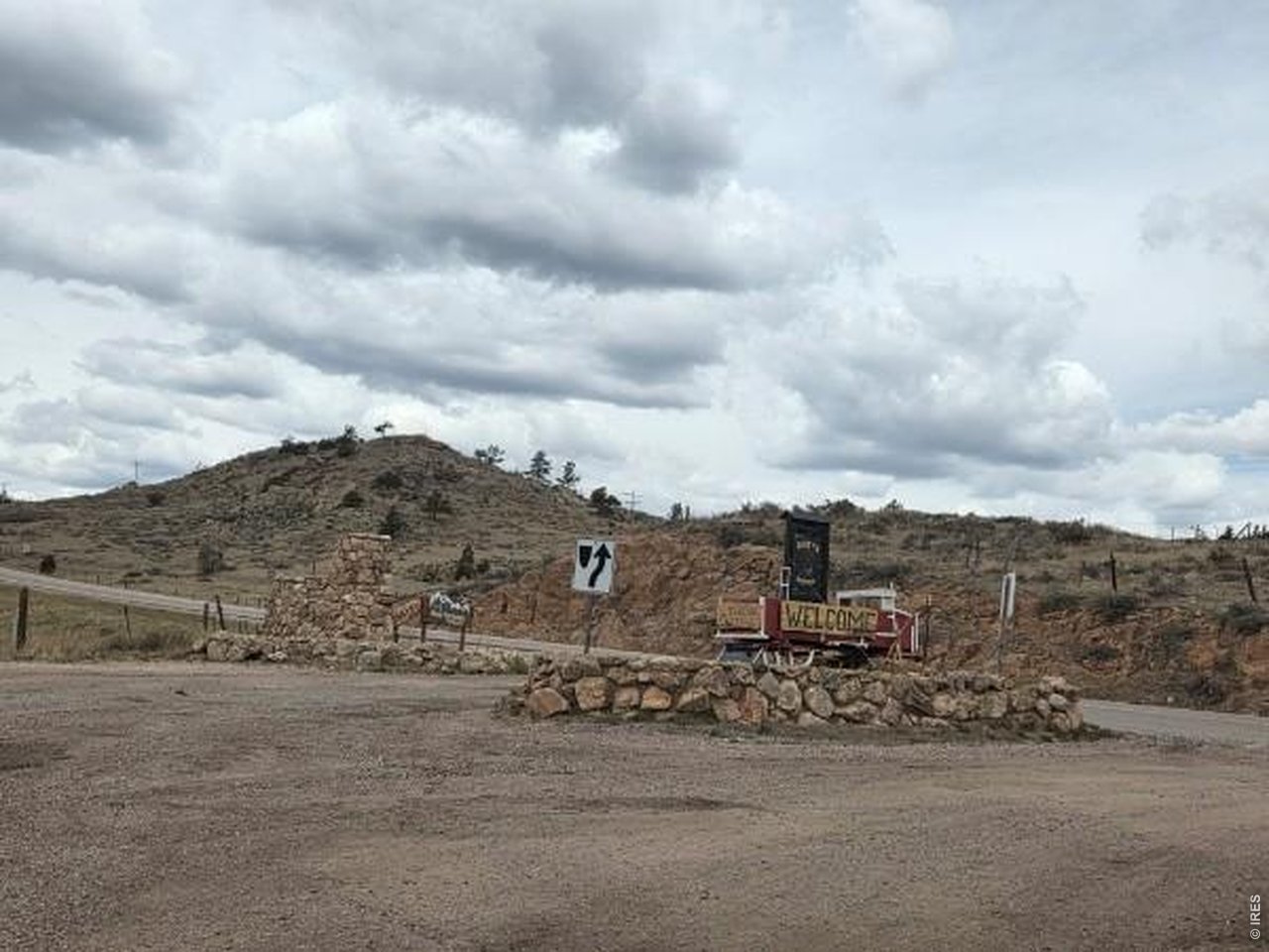 2185 Eiger Road Livermore, CO 80536 - Photo 14 of 19 a view of a dry yard with wooden fence
