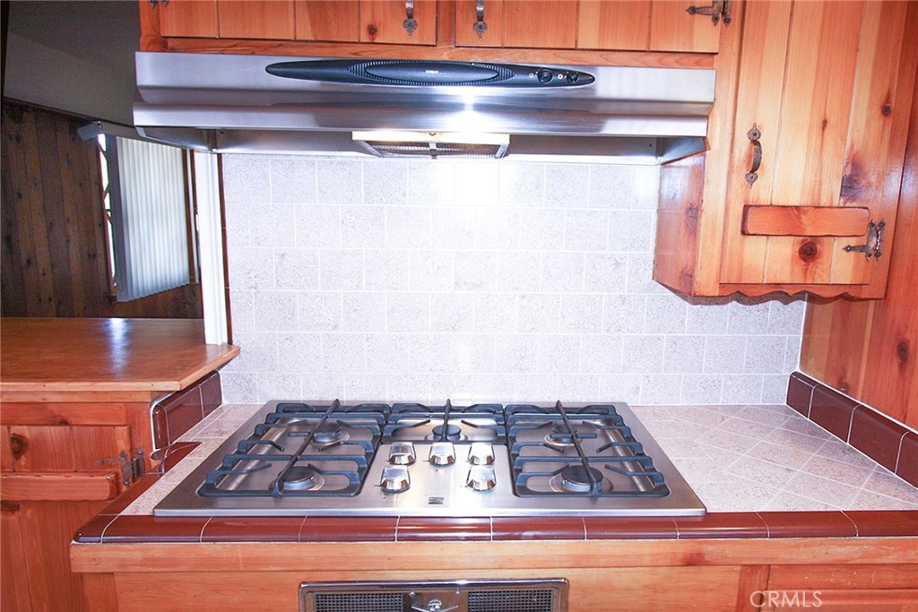 17832 Lemarsh Street Northridge, CA 91325 - Photo 12 of 14 a view of utility room