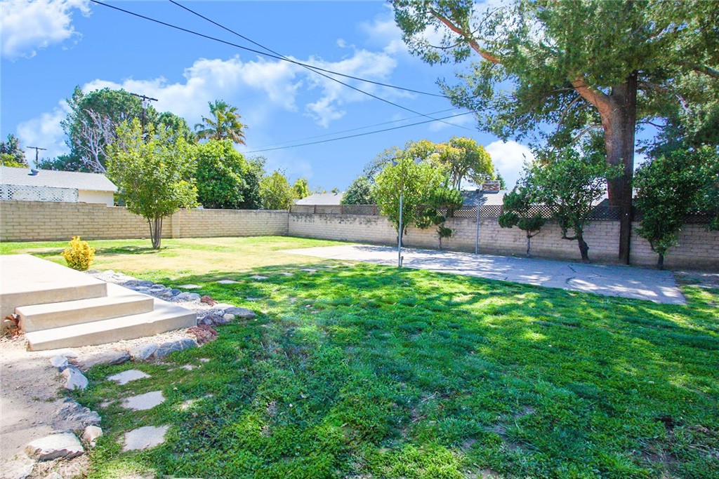 17832 Lemarsh Street Northridge, CA 91325 - Photo 4 of 14 a view of yard with green space