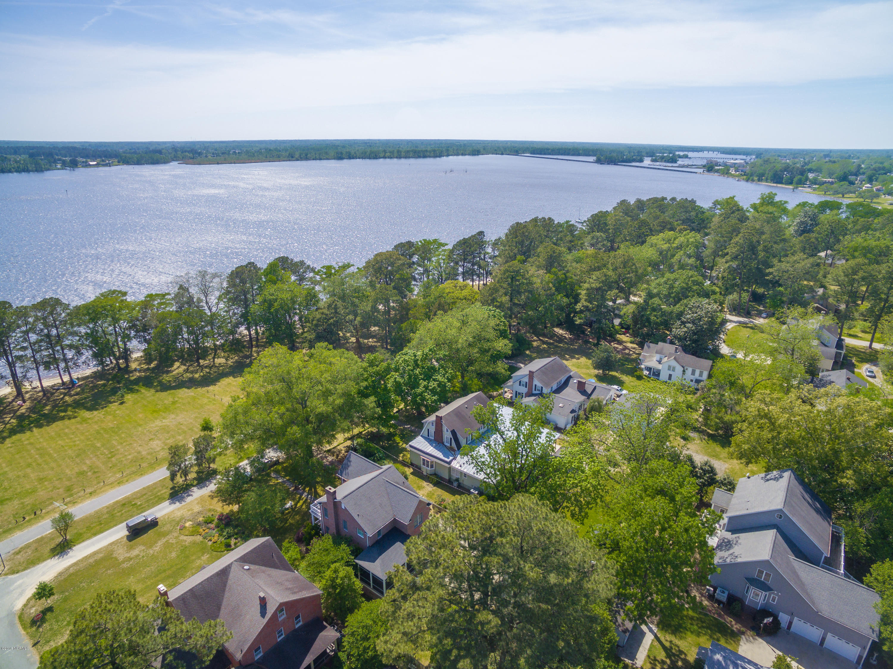 212 Riverside Drive Washington, NC 27889 - Photo 2 of 97 DJI_0016