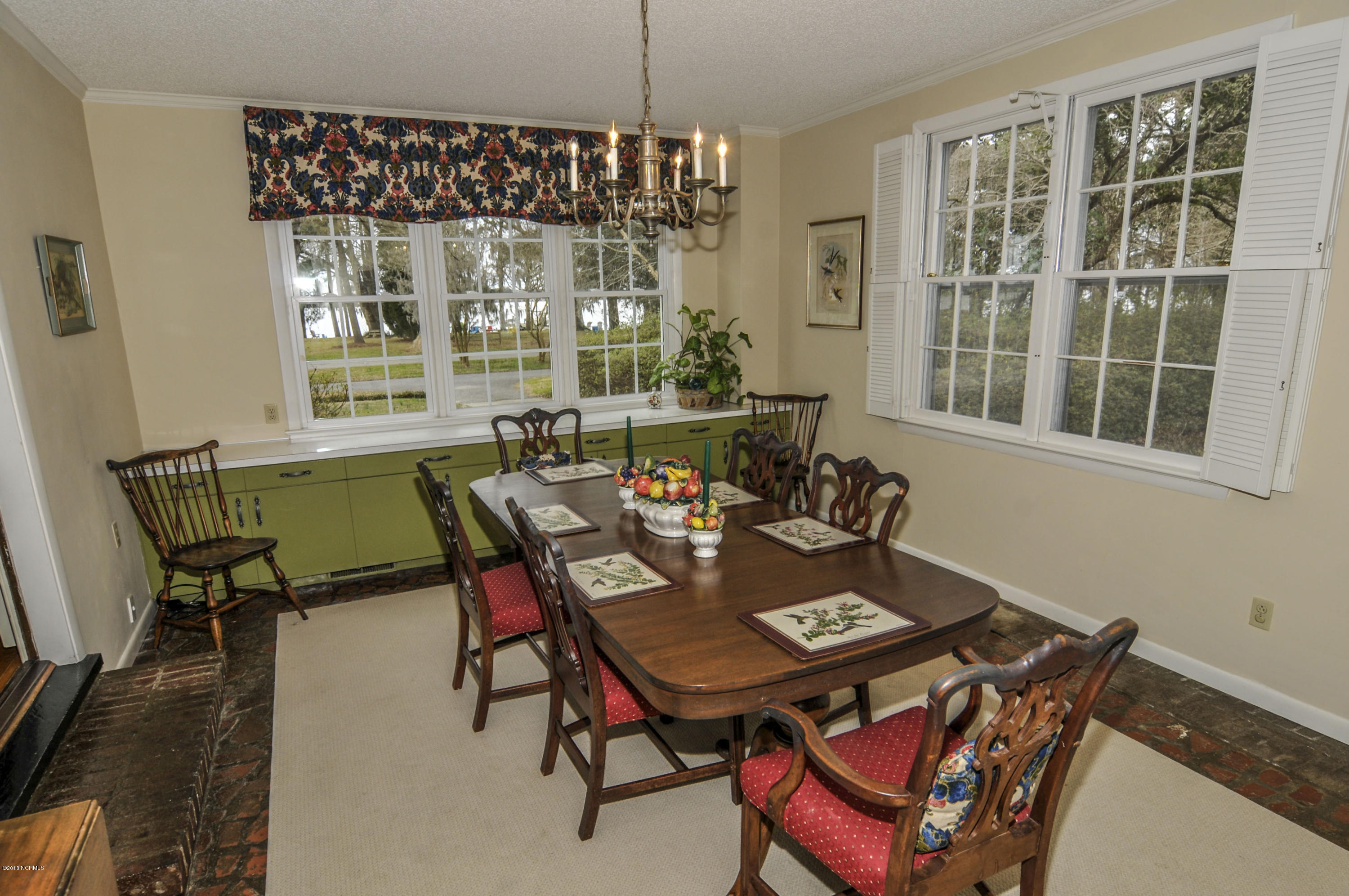 212 Riverside Drive Washington, NC 27889 - Photo 44 of 97 breakfast room with river view