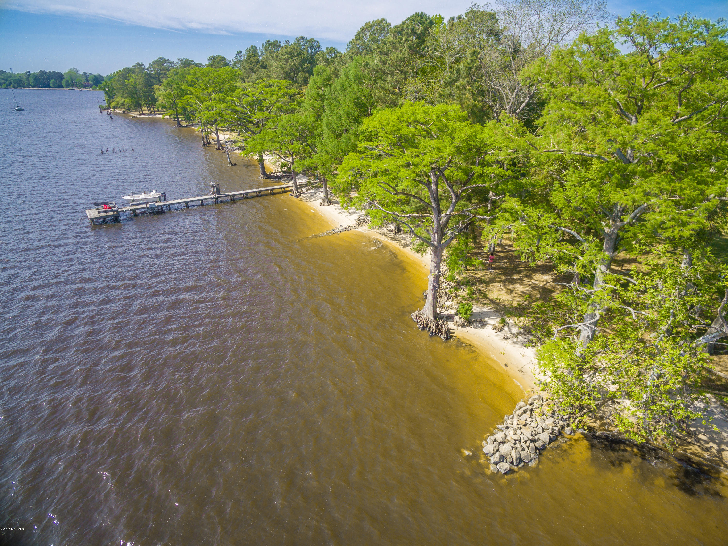 212 Riverside Drive Washington, NC 27889 - Photo 5 of 97 DJI_0027