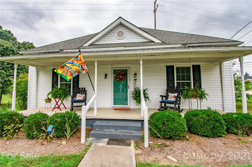 306 East Rice Street Landis, NC 28088 - Photo 2 of 19 Gallery Image 2