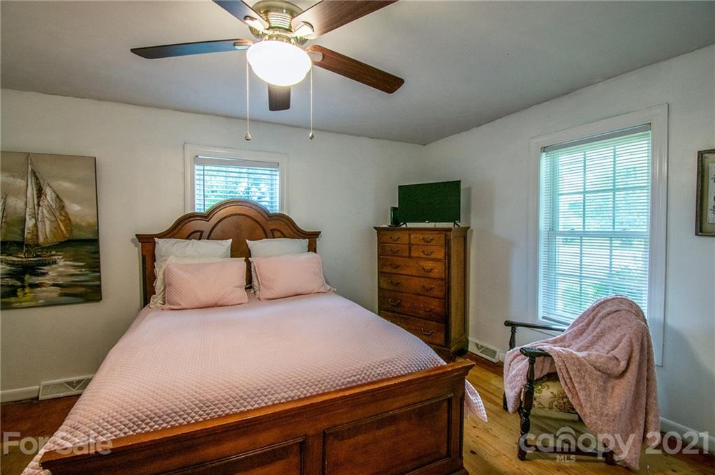306 East Rice Street Landis, NC 28088 - Photo 8 of 19 Gallery Image 8