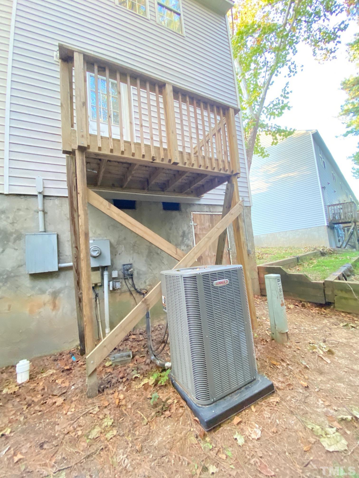 4232 Kaplan Drive Raleigh, NC 27606 - Photo 21 of 21 a view of outdoor space