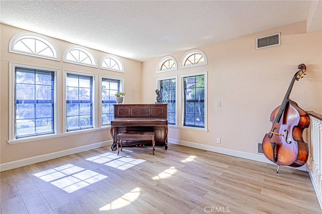 1737 Gainsborough Road San Dimas, CA 91773 - Photo 9 of 62