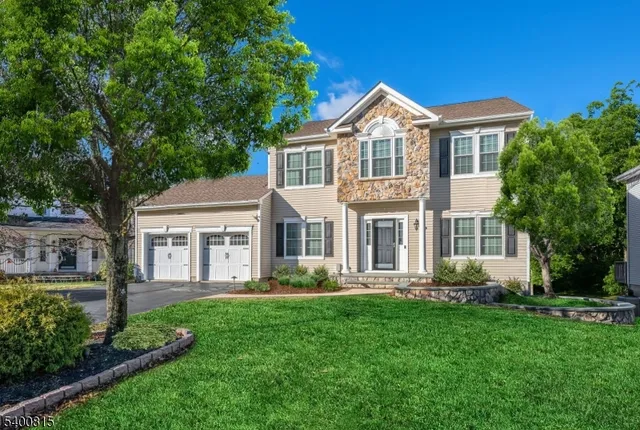 $789,000 | 138 Aspen Court, Lake Hopatcong, NJ 07849