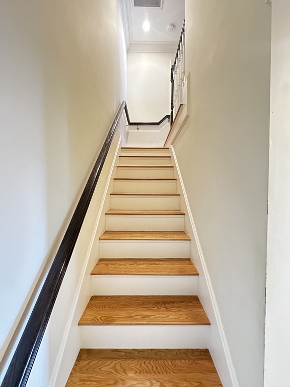 191 Newtonville Avenue, Unit 191 Newton, MA 02458 - Photo 24 of 41 a view of entryway