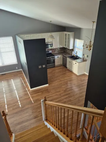 $3,000 | 776 Chesterfield Lane, North Aurora, IL 60542