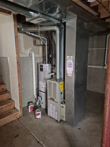 $3,000 | 776 Chesterfield Lane, North Aurora, IL 60542