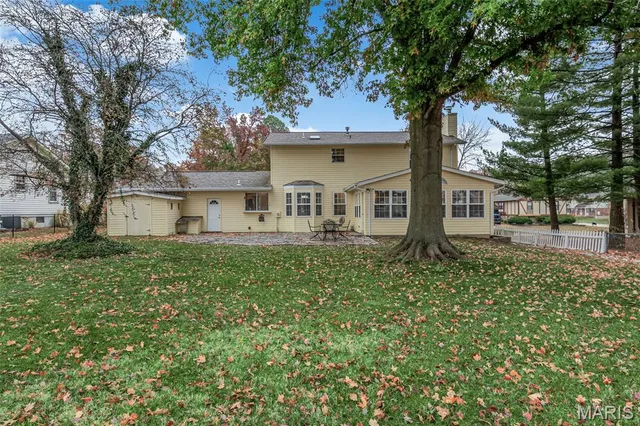 $350,000 | 3 Weatherby Drive, St. Peters, MO 63376