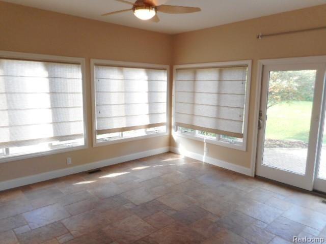 653 Langley Road Rochester Hills, MI 48309 - Photo 49 of 75