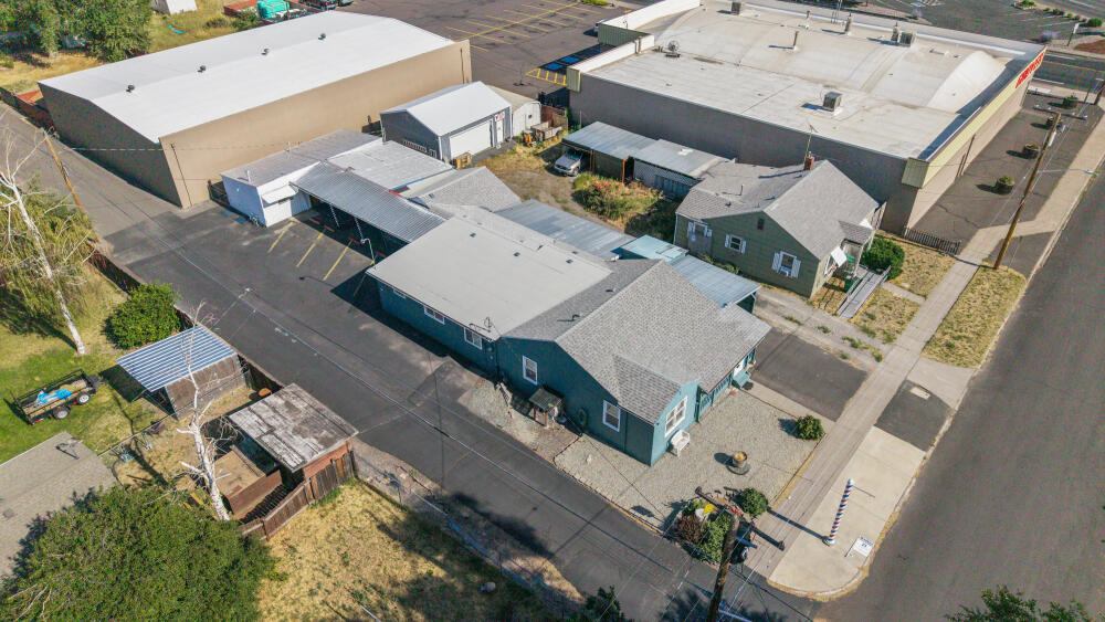 1633 Division Street Klamath Falls, OR 97601 - Photo 62 of 69 1633DivisionSt-62