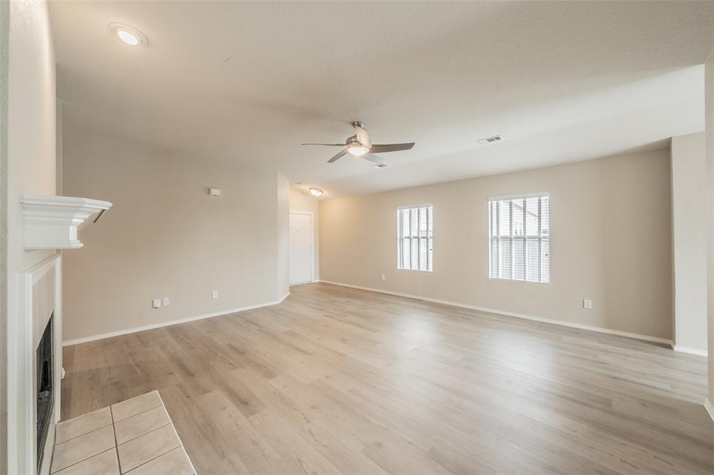 629 Chalk Knoll Road Fort Worth, TX 76108 - Photo 9 of 40