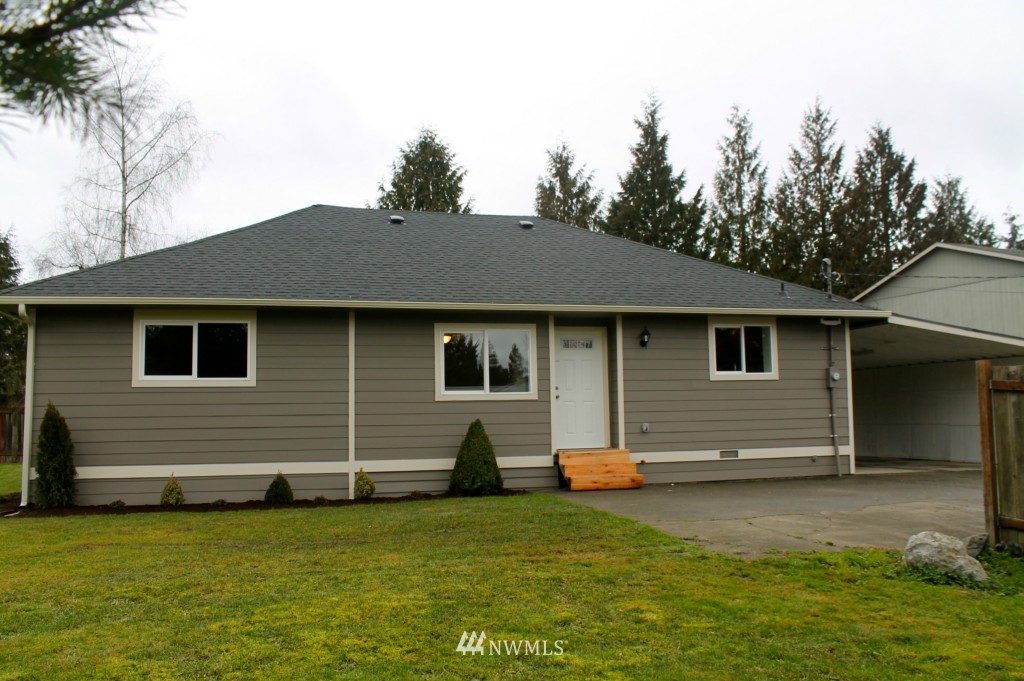 2316 Center Road Everett, WA 98204 - Photo 1 of 13