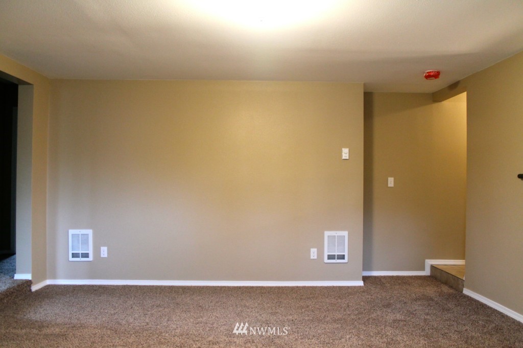 2316 Center Road Everett, WA 98204 - Photo 7 of 13