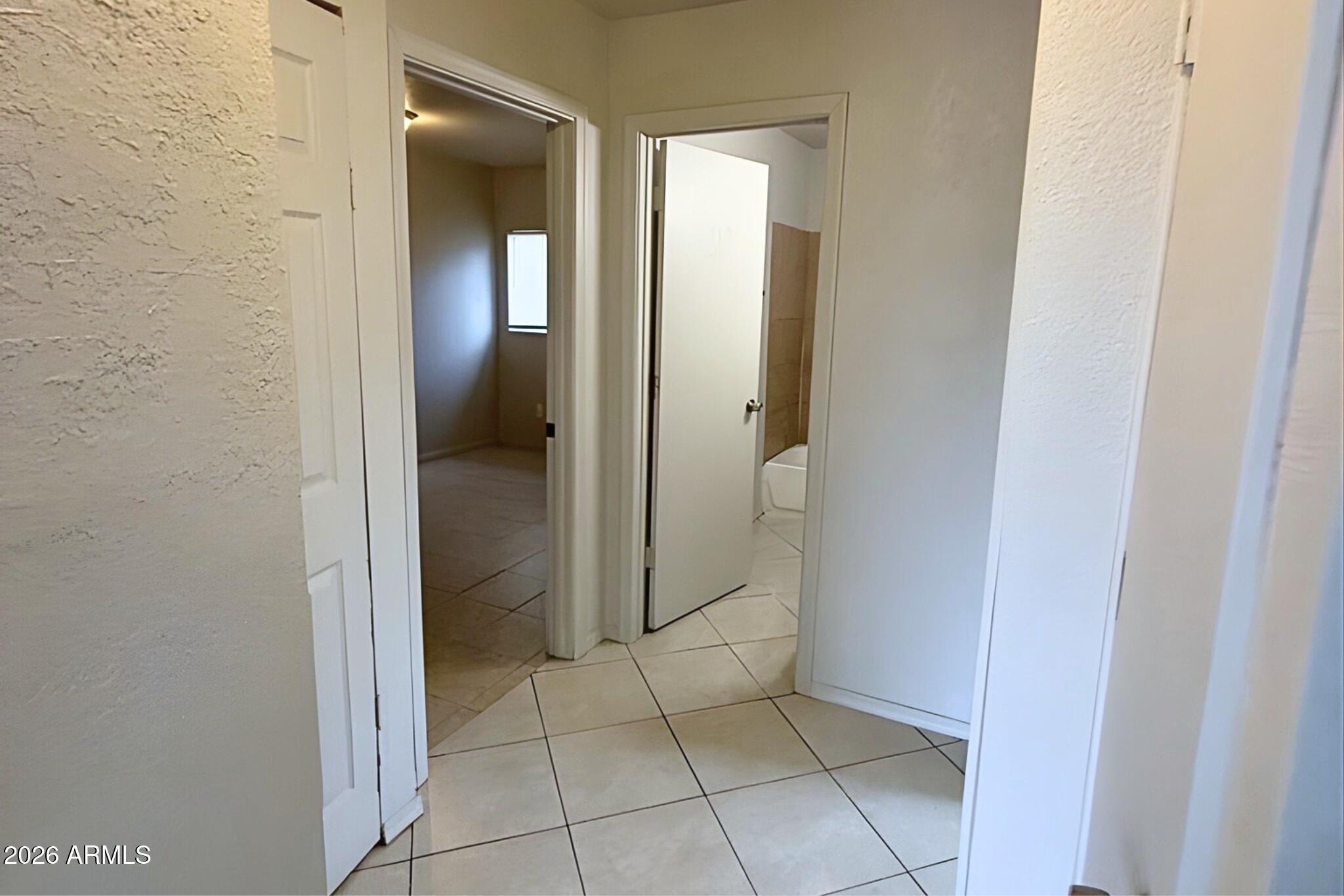 1702 West Shangri-la Road, Unit 2 Phoenix, AZ 85029 - Photo 5 of 10