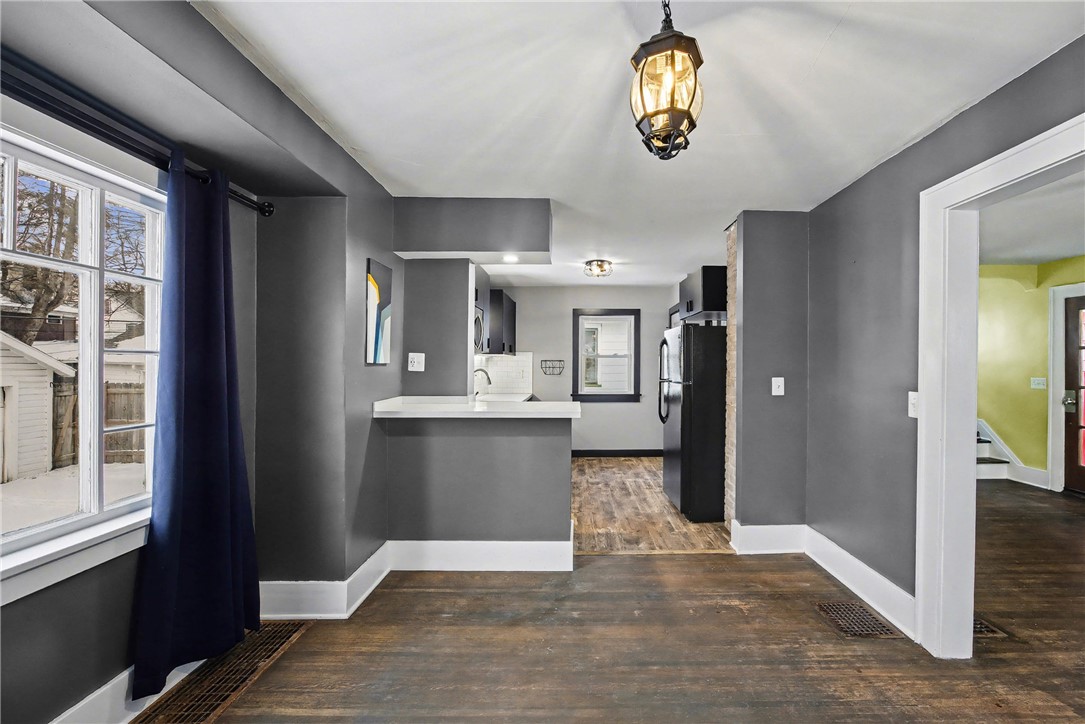 324 Marlborough Road Rochester, NY 14619 - Photo 15 of 50