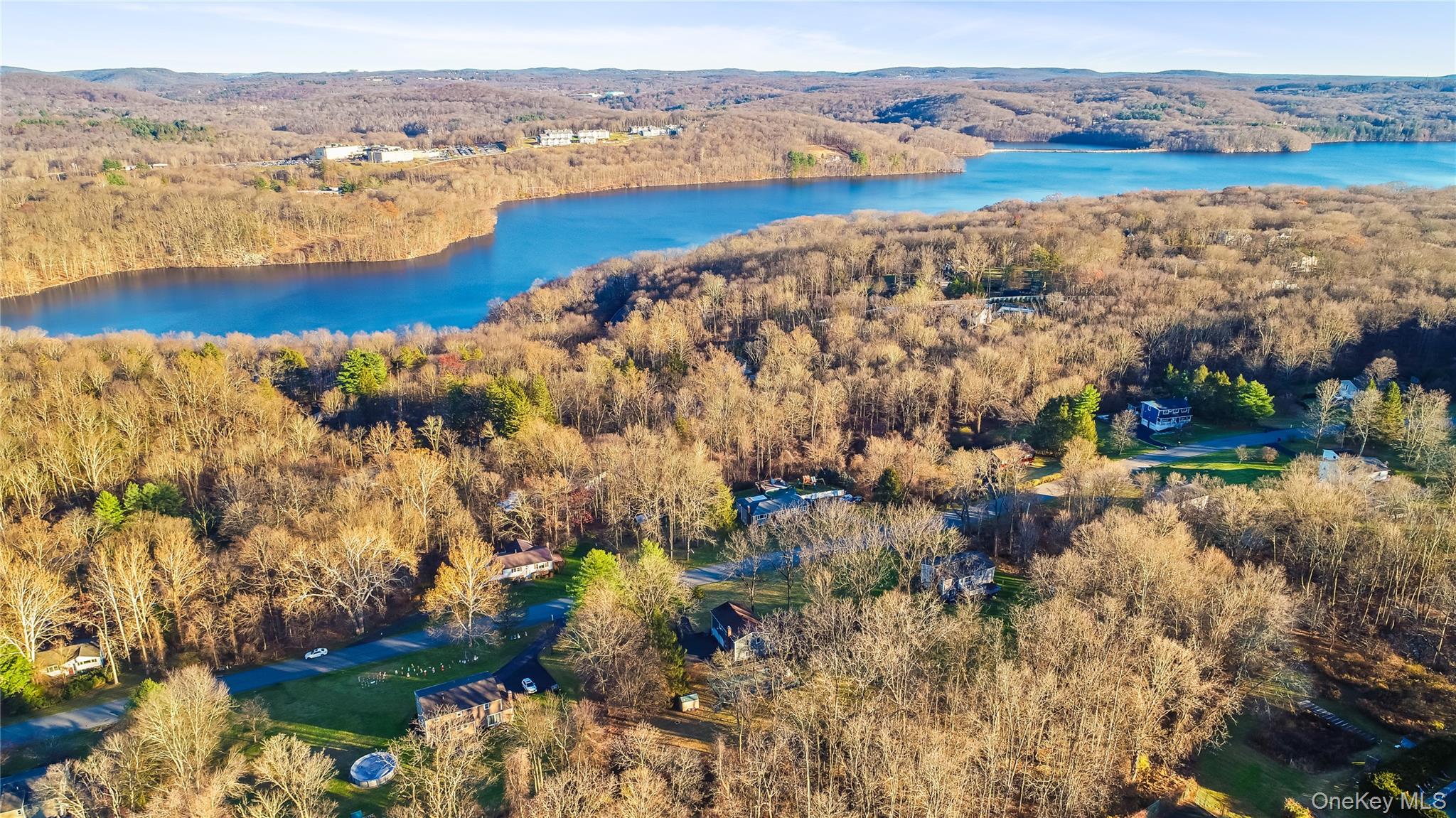 63 Farview Road Carmel, NY 10512 - Photo 4 of 38