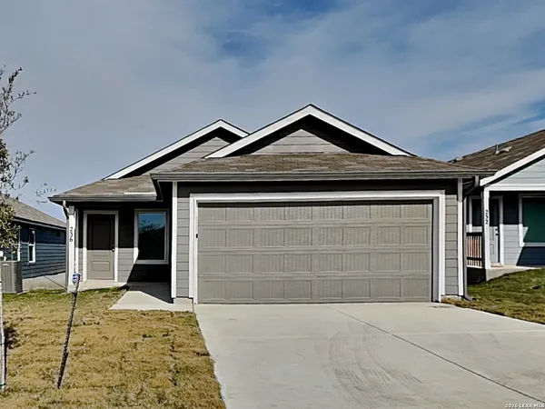 $1,645 | 236 Ottaway, New Braunfels, TX 78130