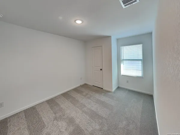 $1,645 | 236 Ottaway, New Braunfels, TX 78130