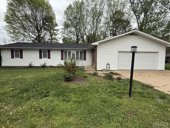 $205,000 | 1006 East 10th Street, Mountain Grove, MO 65711