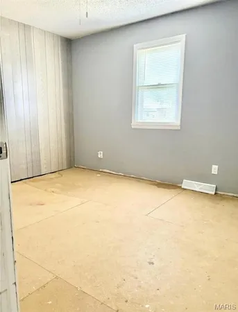 $205,000 | 1006 East 10th Street, Mountain Grove, MO 65711