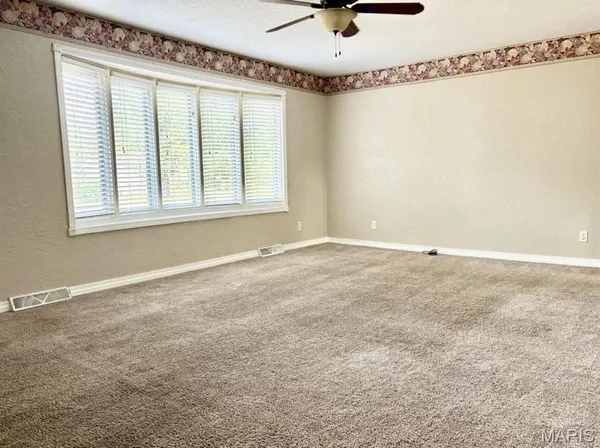 $205,000 | 1006 East 10th Street, Mountain Grove, MO 65711