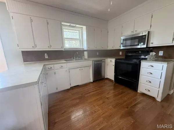 $205,000 | 1006 East 10th Street, Mountain Grove, MO 65711