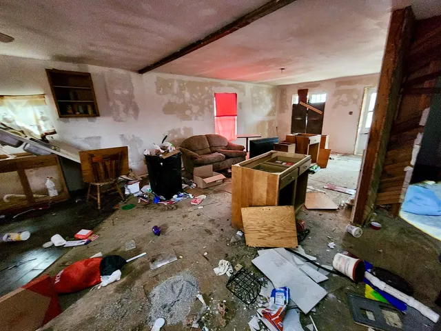 $6,000 | 1010 East Adams Street, Taylorville, IL 62568